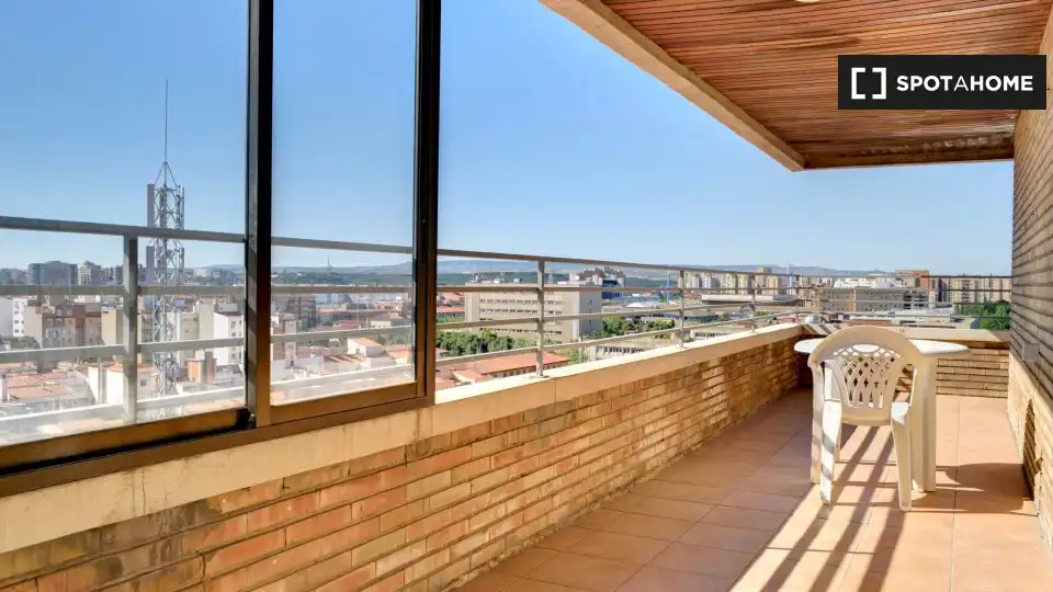 Habitación 104 m², Zaragoza