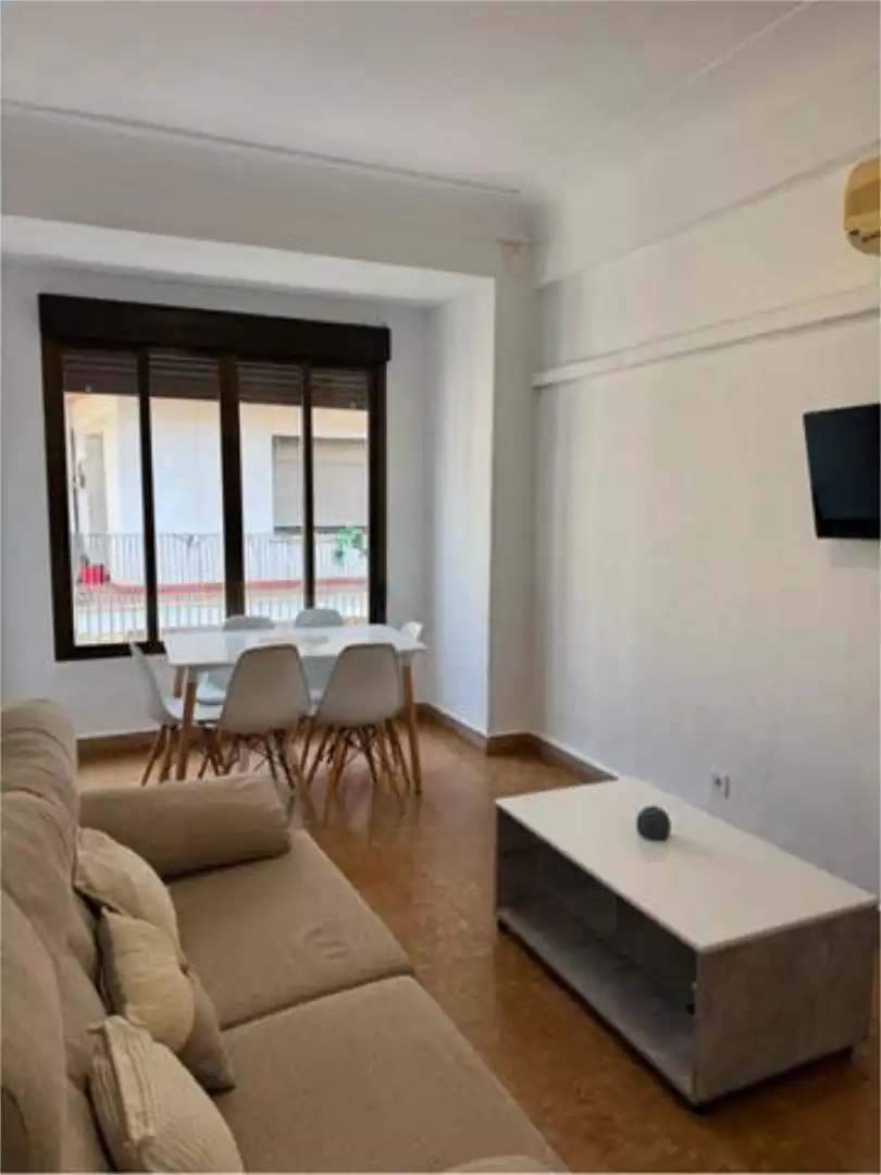 Pis de 70 m² a Còrdova