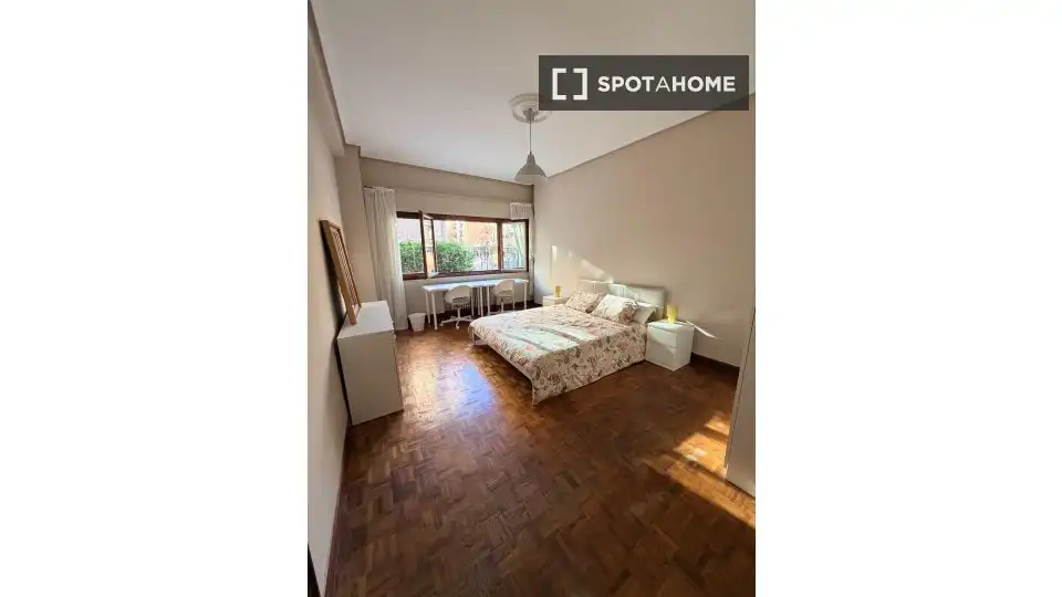 Habitación 98 m², Bilbao