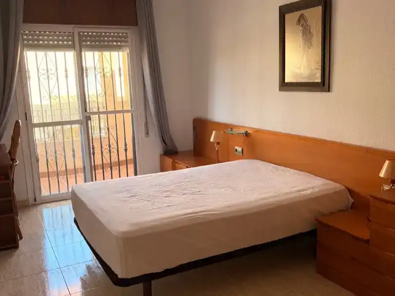 Habitación 133 m², Almería