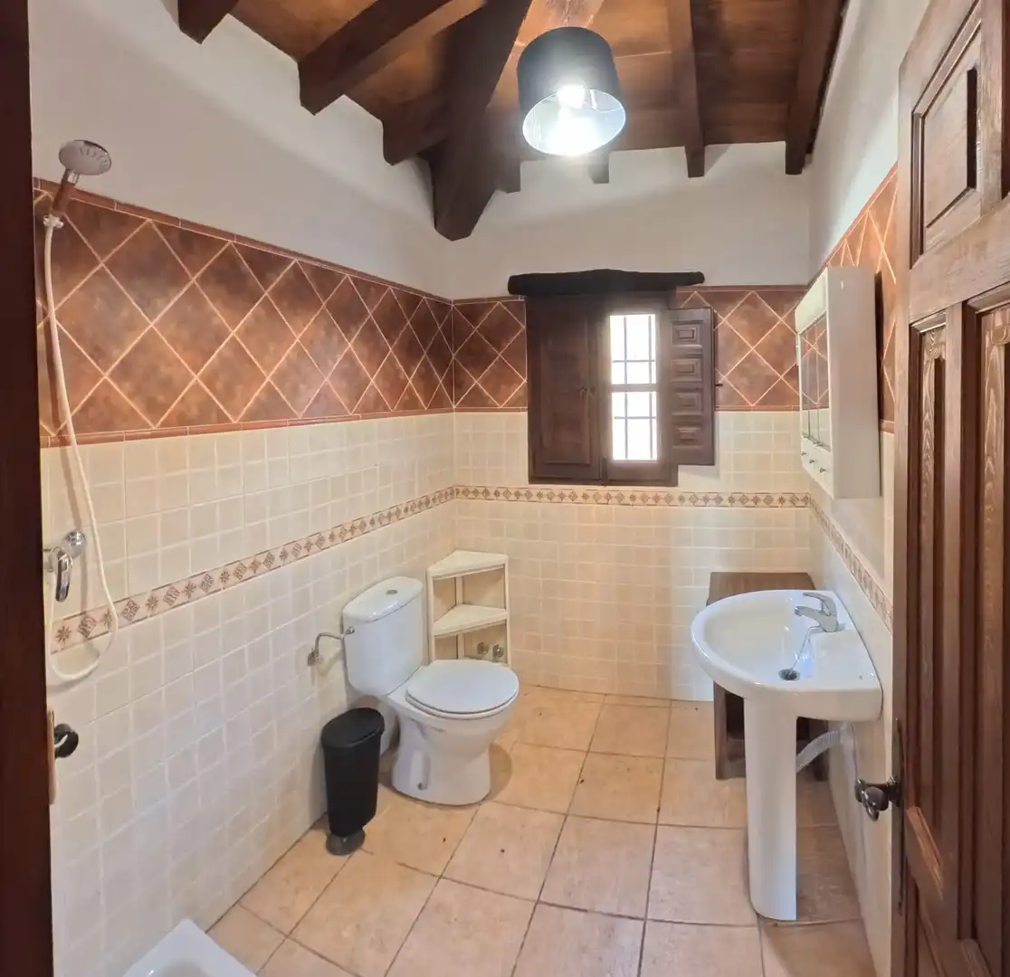 Casa de 200 m² en Almáchar