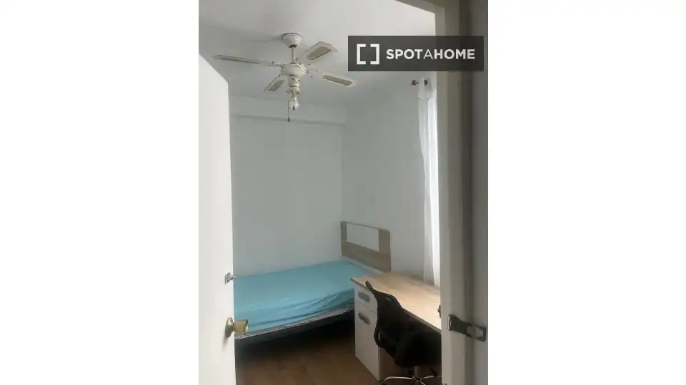 Habitación 86 m², Córdoba