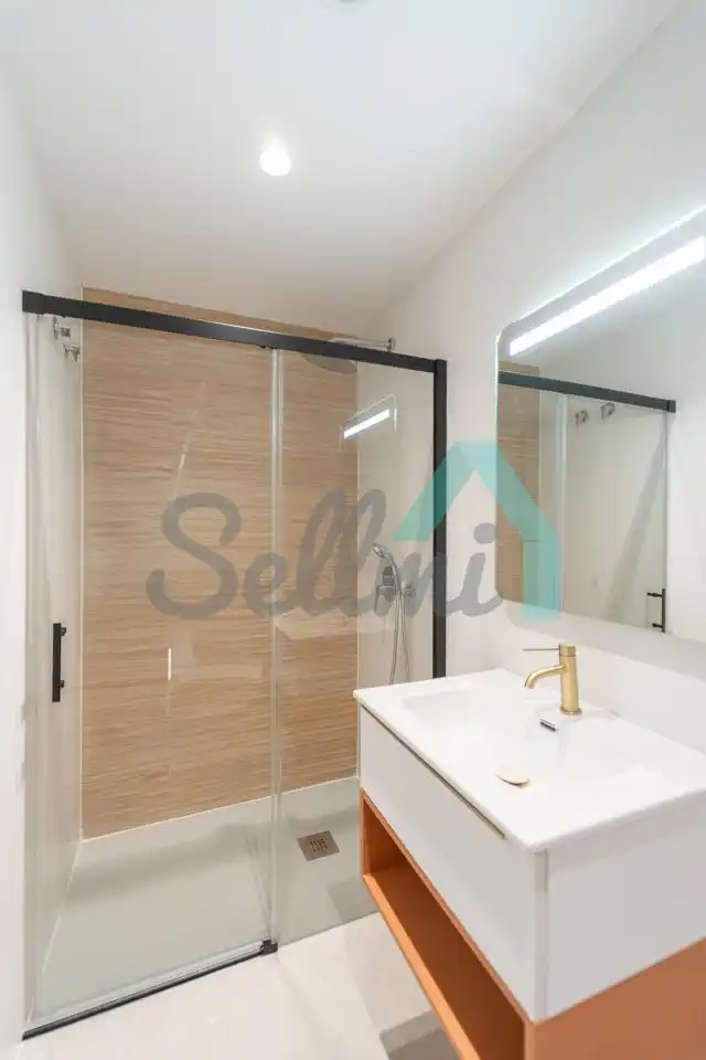 Habitación 423 m², Oviedo