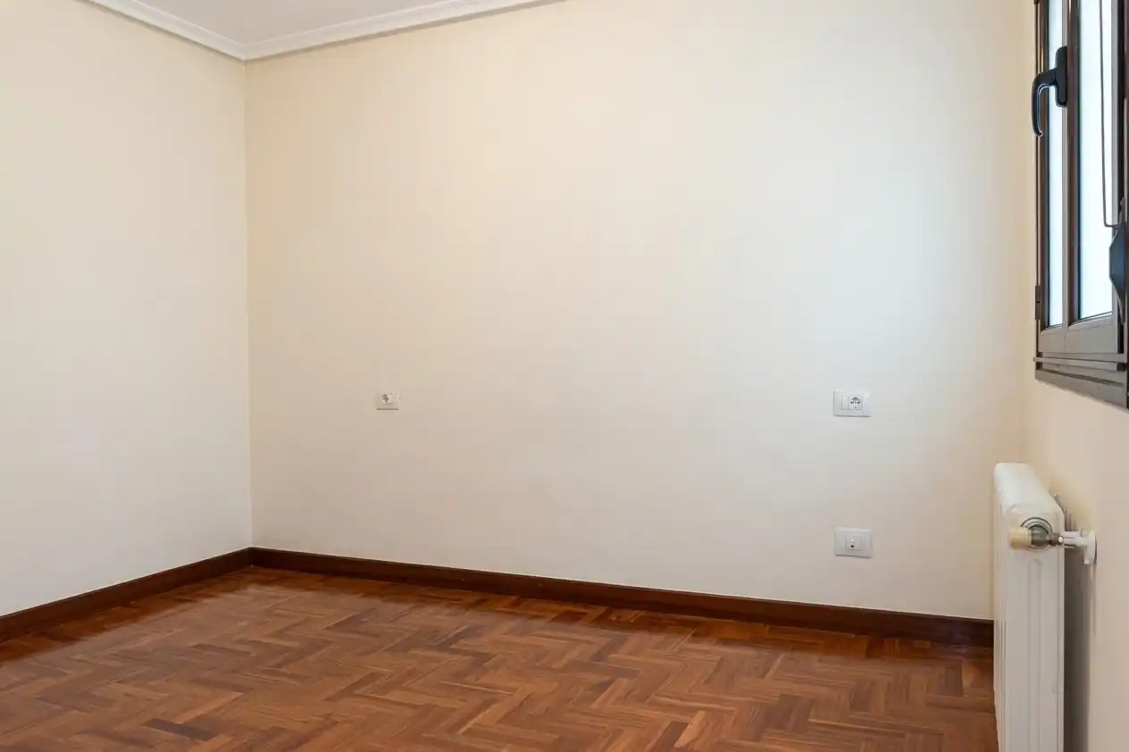 Piso de 85 m² en Oviedo