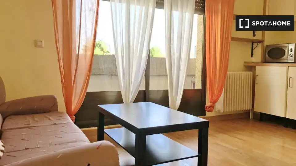 Habitación 40 m², Santa Marta de Tormes