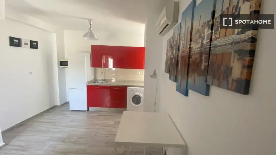 Habitación 86 m², Sevilla