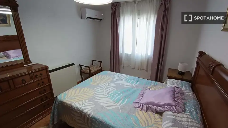 Habitación 115 m², Fuente Vaqueros