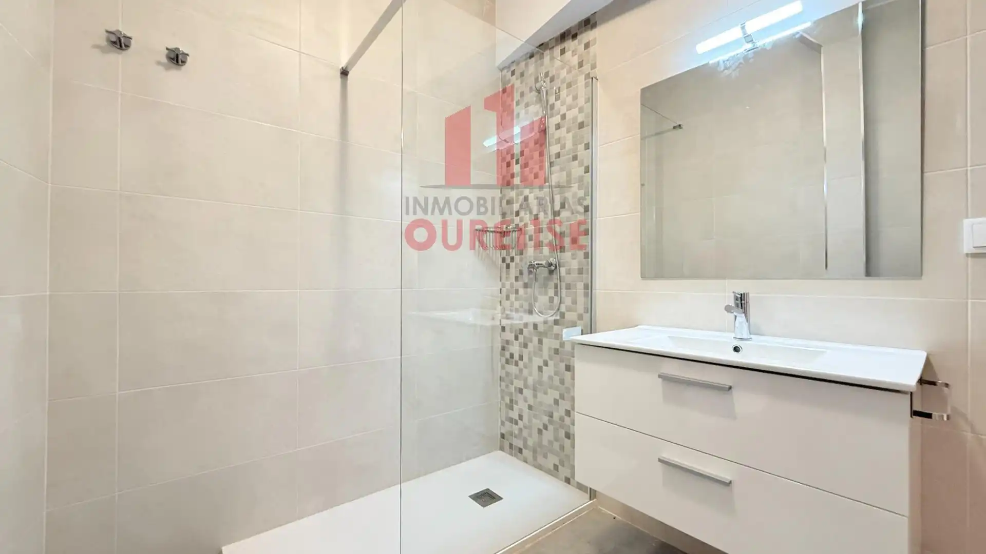 Piso de 93 m² en Ourense