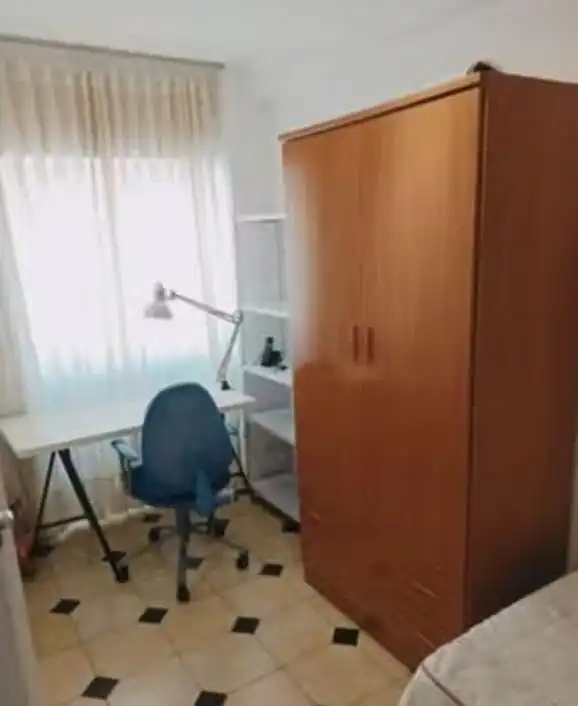 Piso de 85 m² en Sevilla