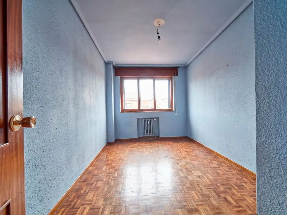 Pis de 87 m² a Avilés
