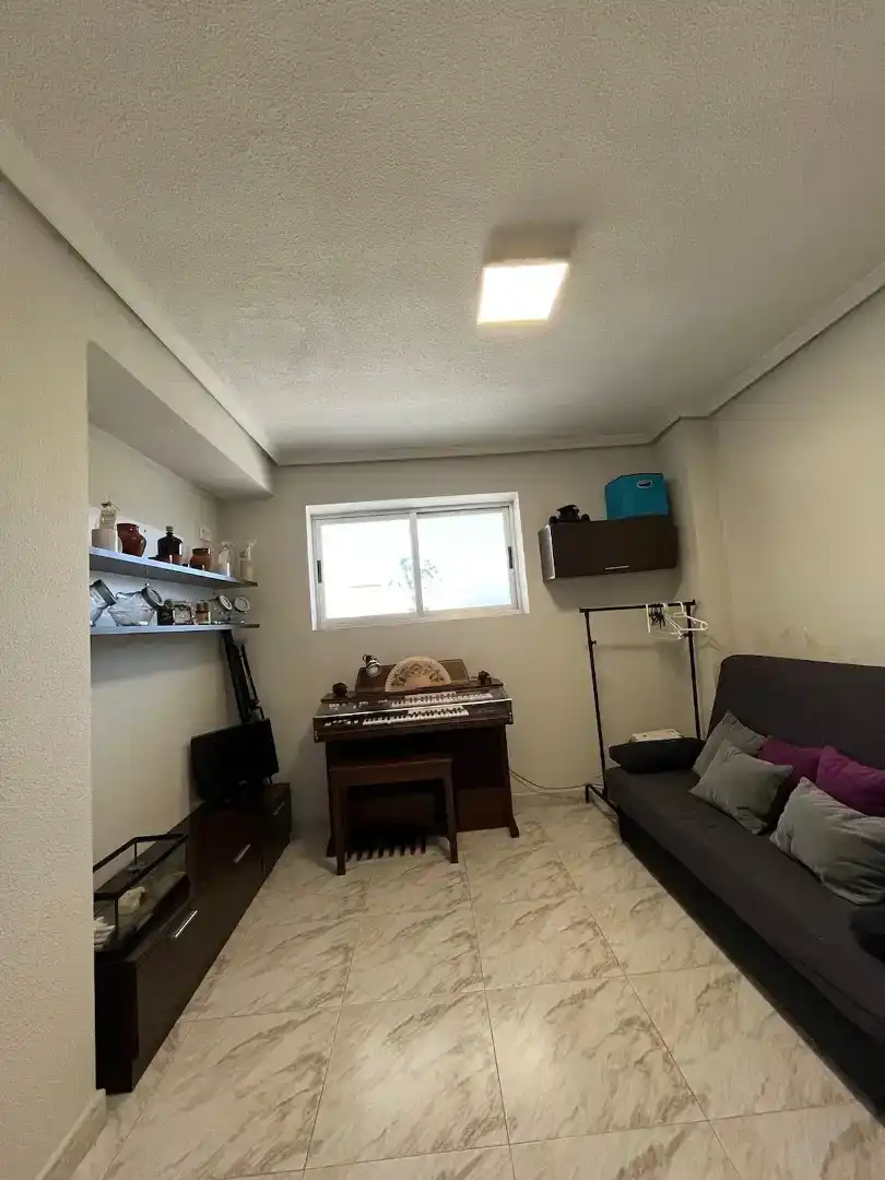 Piso de 190 m² en Calvarrasa de Abajo