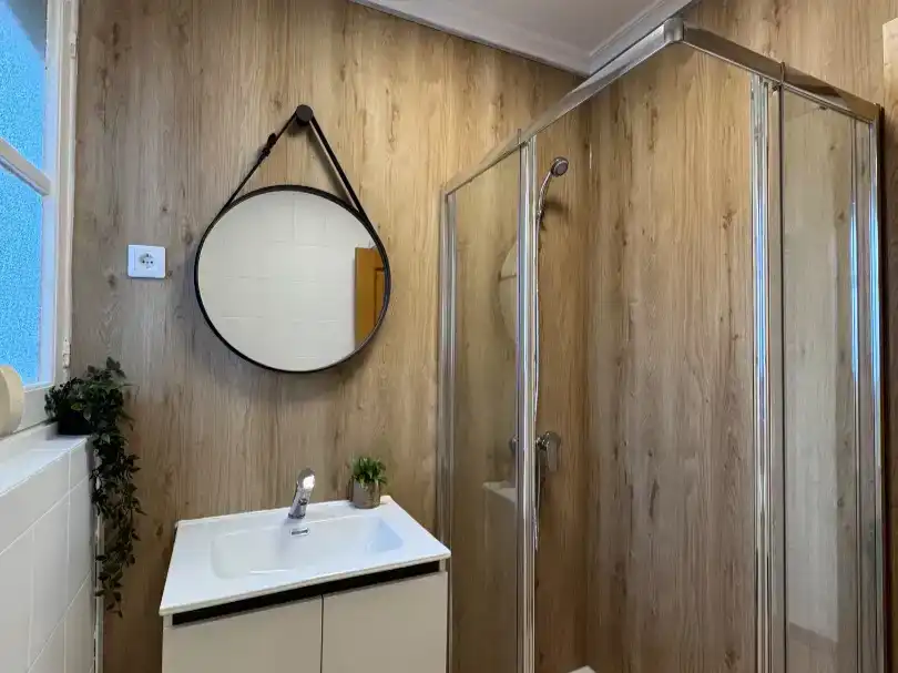 Habitación 80 m², León