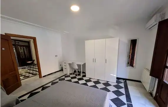 Piso de 504 m² en Linares