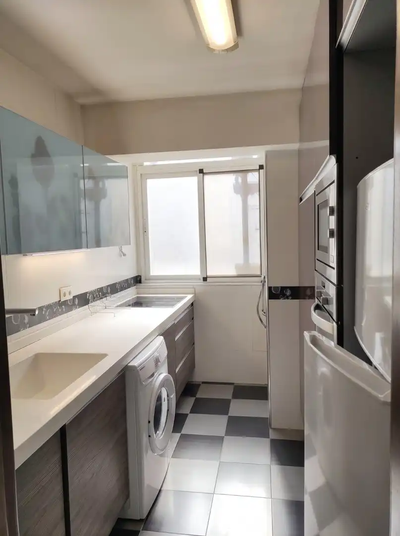 Piso de 90 m² en Granada