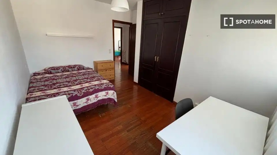 Habitación 115 m², Pontevedra