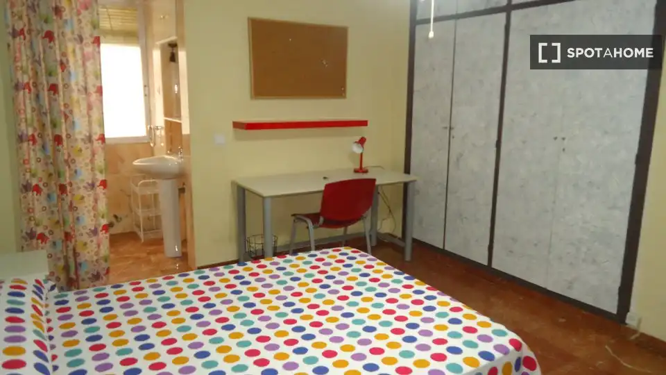 Habitación 121 m², Córdoba