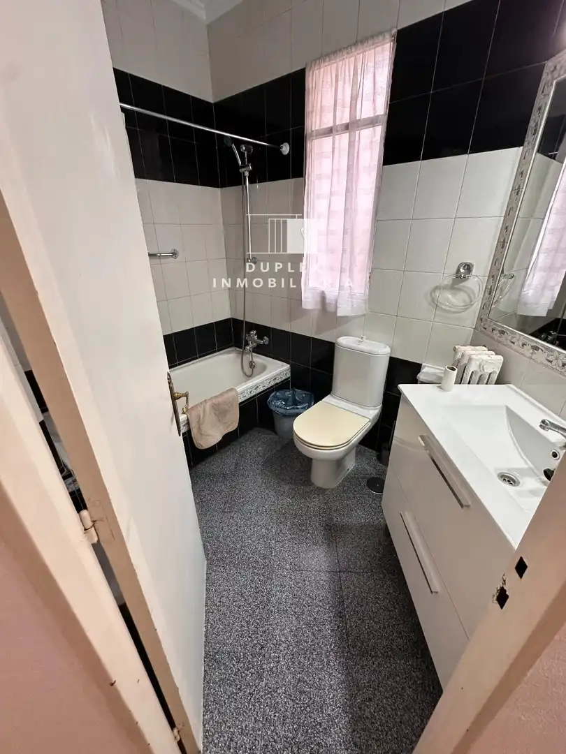 Piso de 95 m² en Cuenca