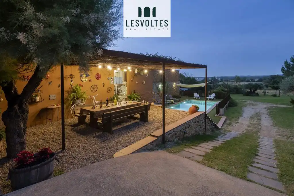 Casa de 264 m² en Forallac