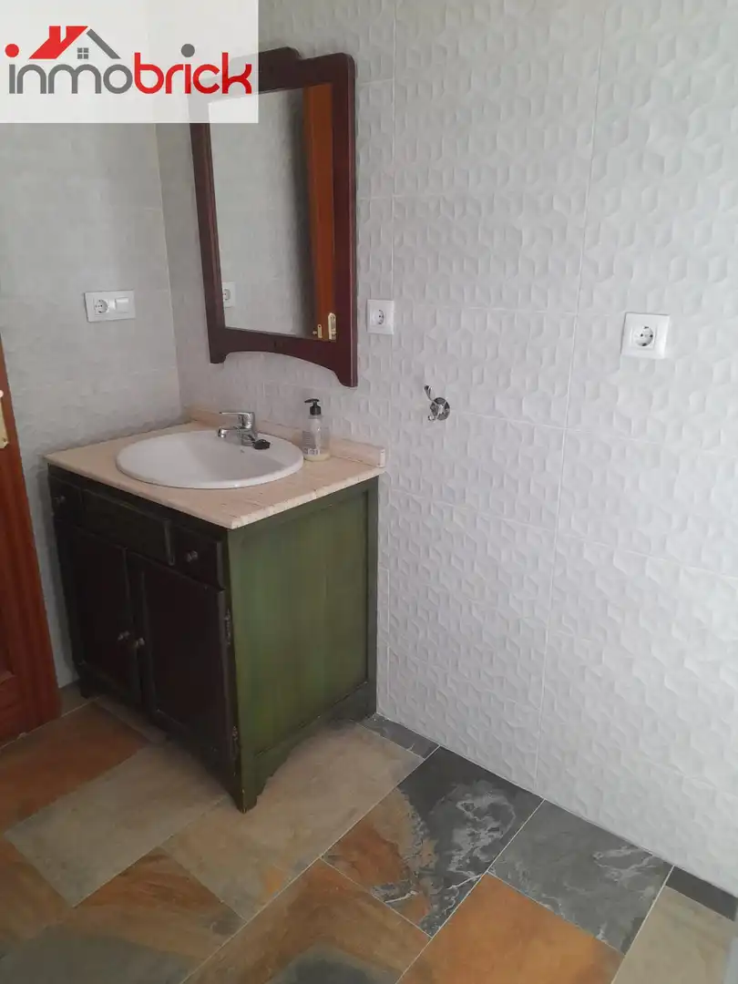 Piso de 150 m² en Lucena