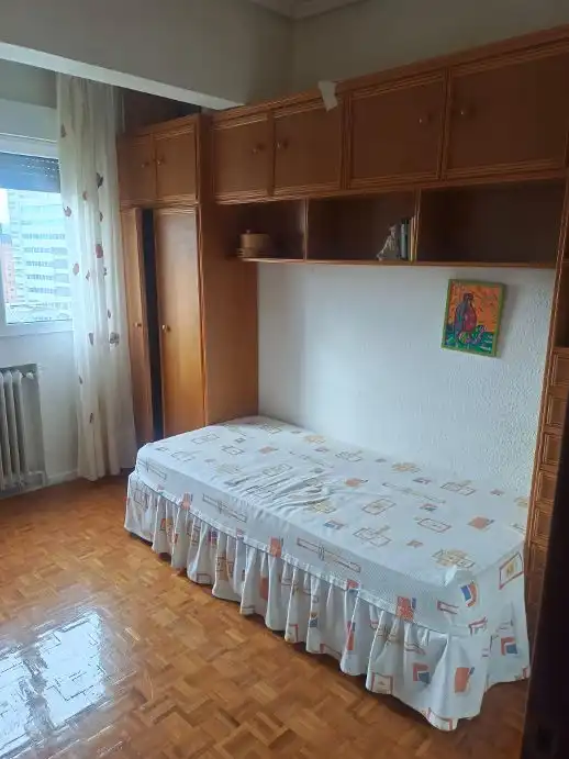 Piso de 90 m² en Pamplona