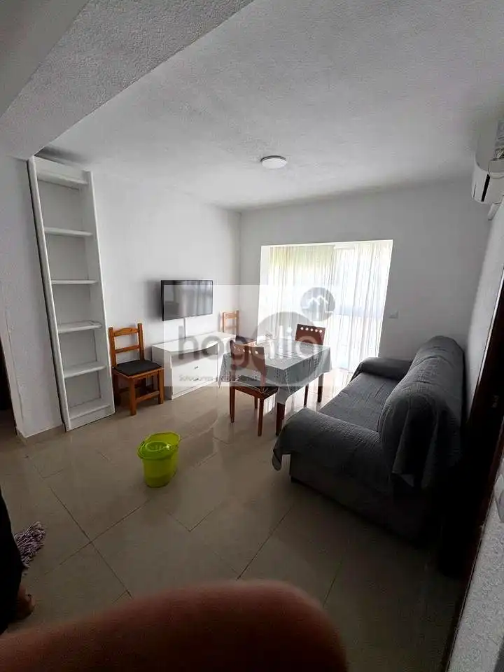Habitación 65 m², Sevilla