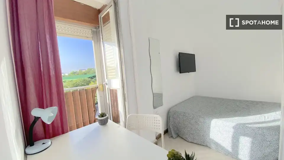 Habitación 86 m², Sevilla