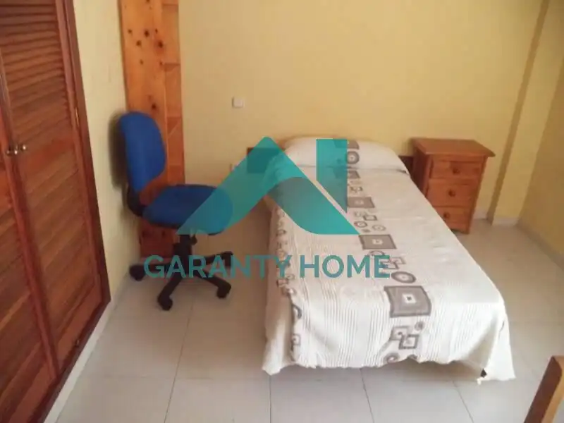 Piso de 80 m² en Cáceres