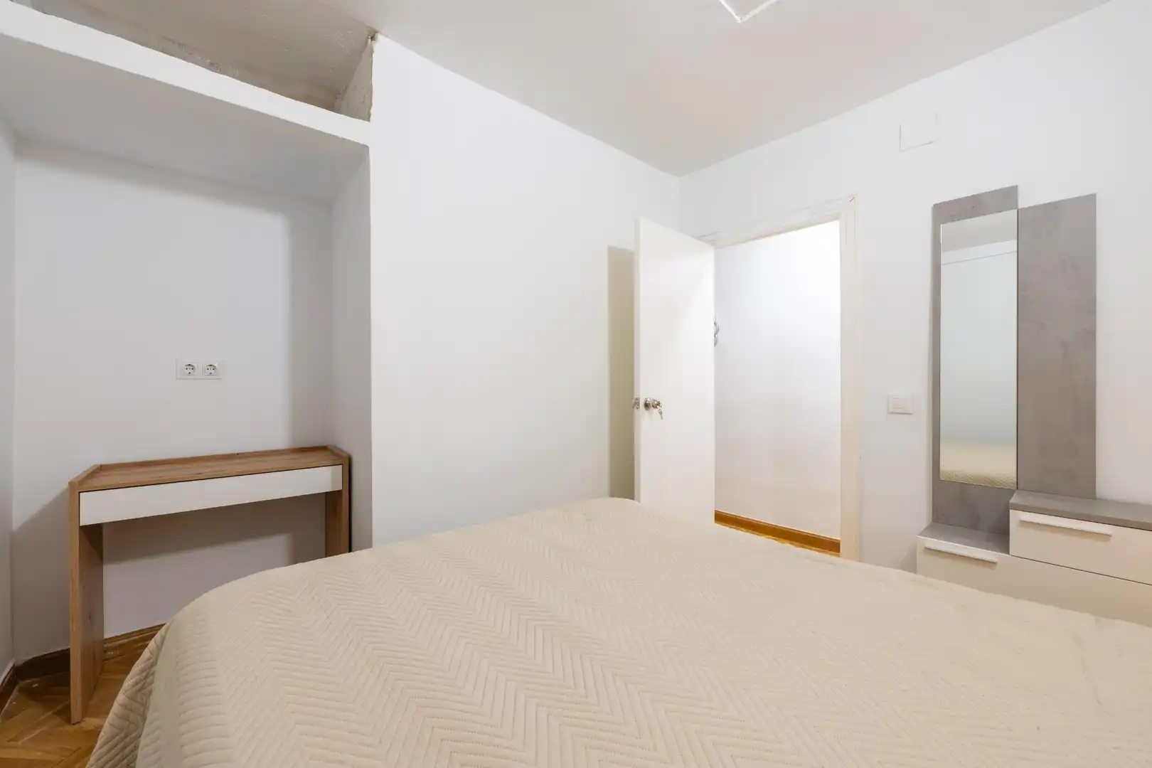 Piso de 96 m² en Pelahustán