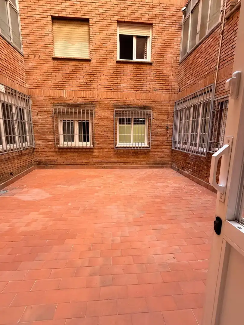 Piso de 100 m² en Granada