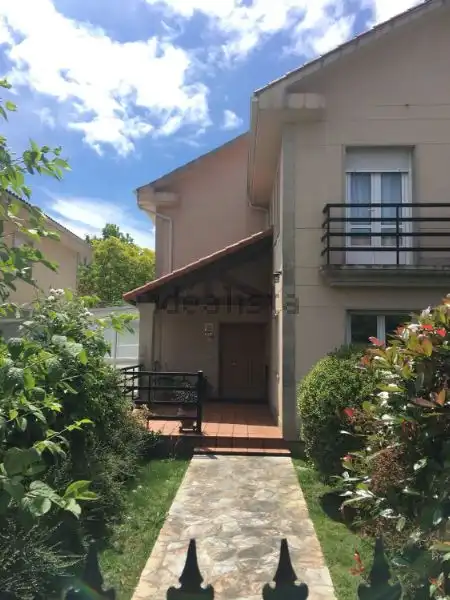 Casa de 325 m² a Santiago de Compostel·la