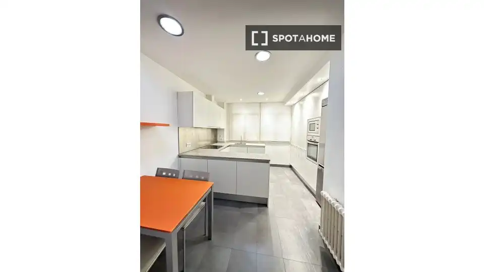 Habitación en alquiler, Pamplona