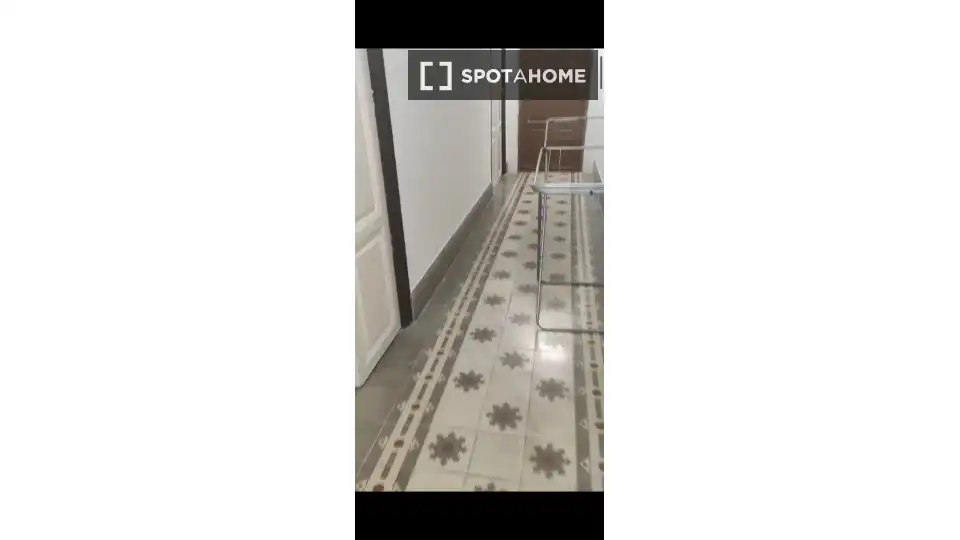 Habitación 288 m², Granada