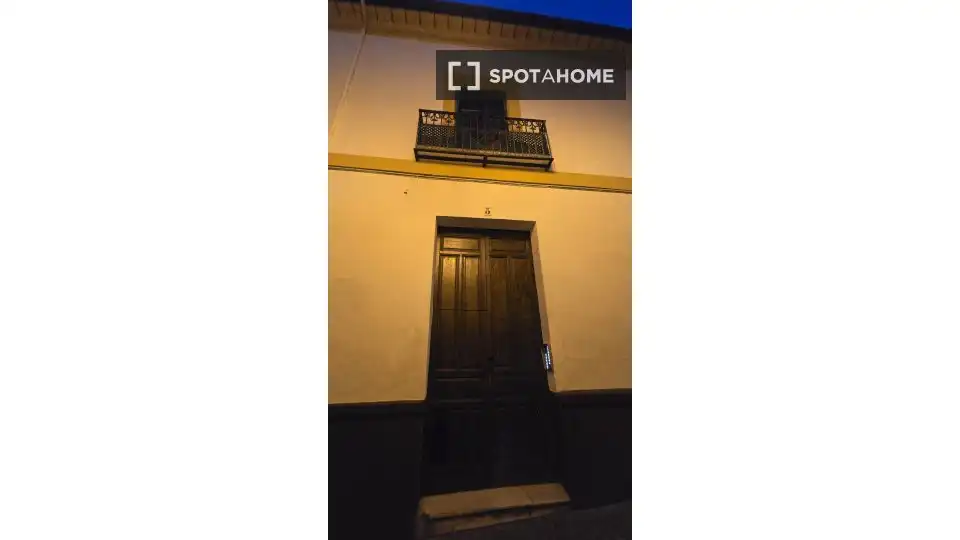 Habitación 46 m², Sevilla