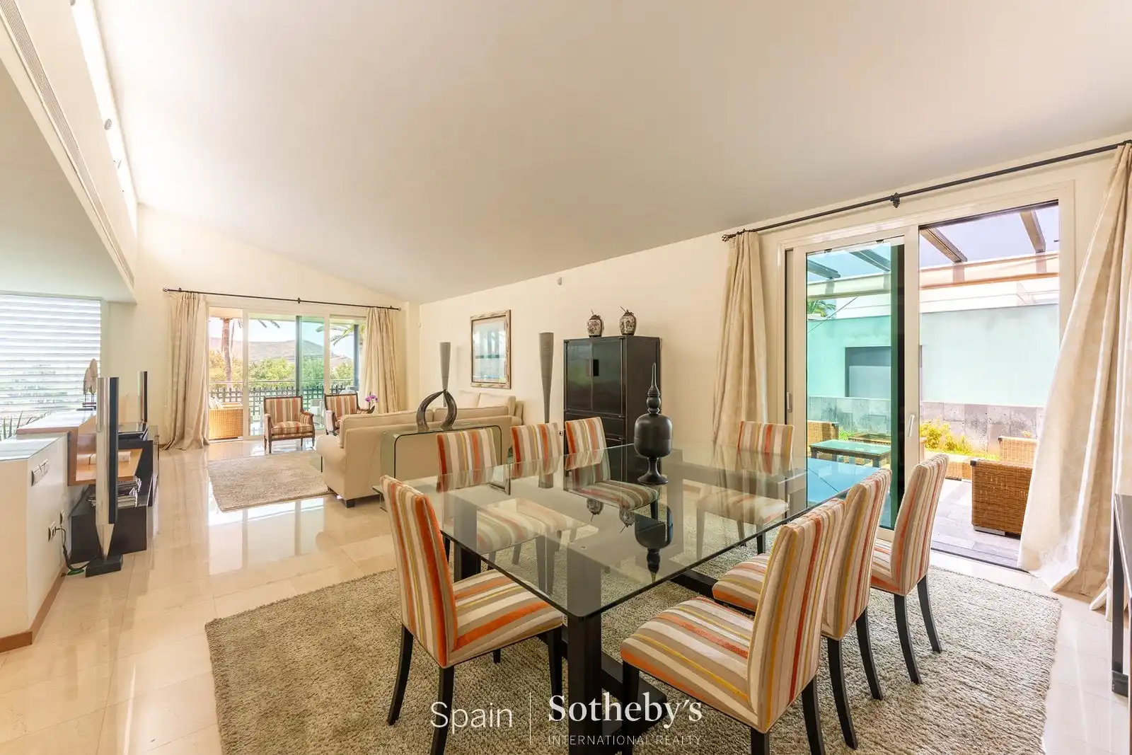 Piso de 742 m² en Arona