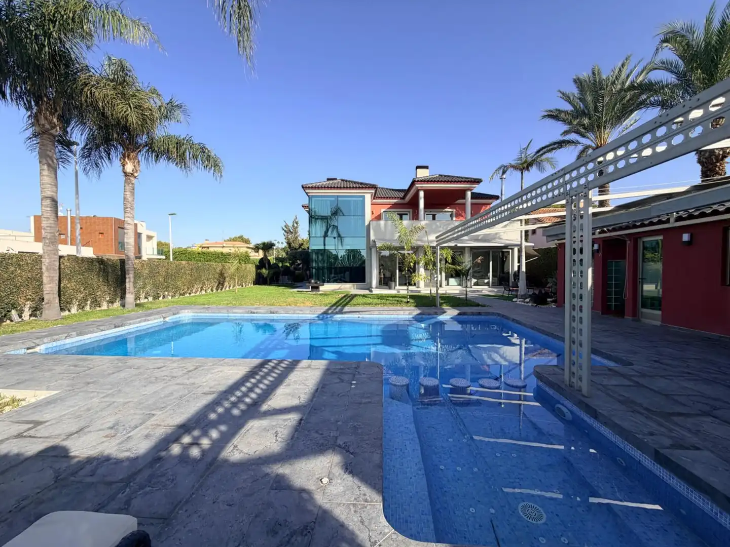 Piso de 600 m² en Elche