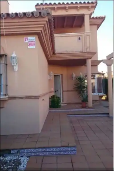Casa de 180 m² en Dos Hermanas