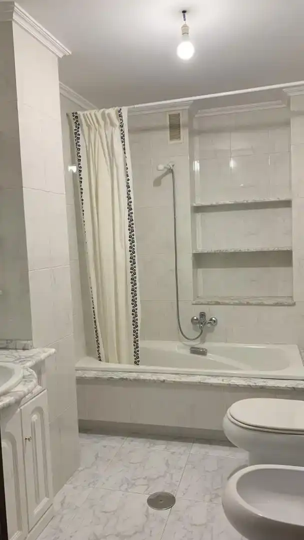 Habitación 100 m², Melide