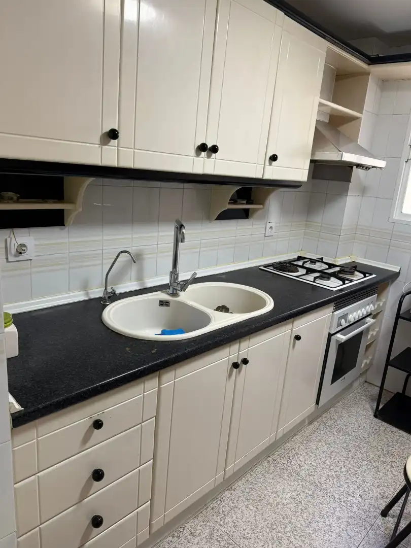 Habitación 100 m², Almería