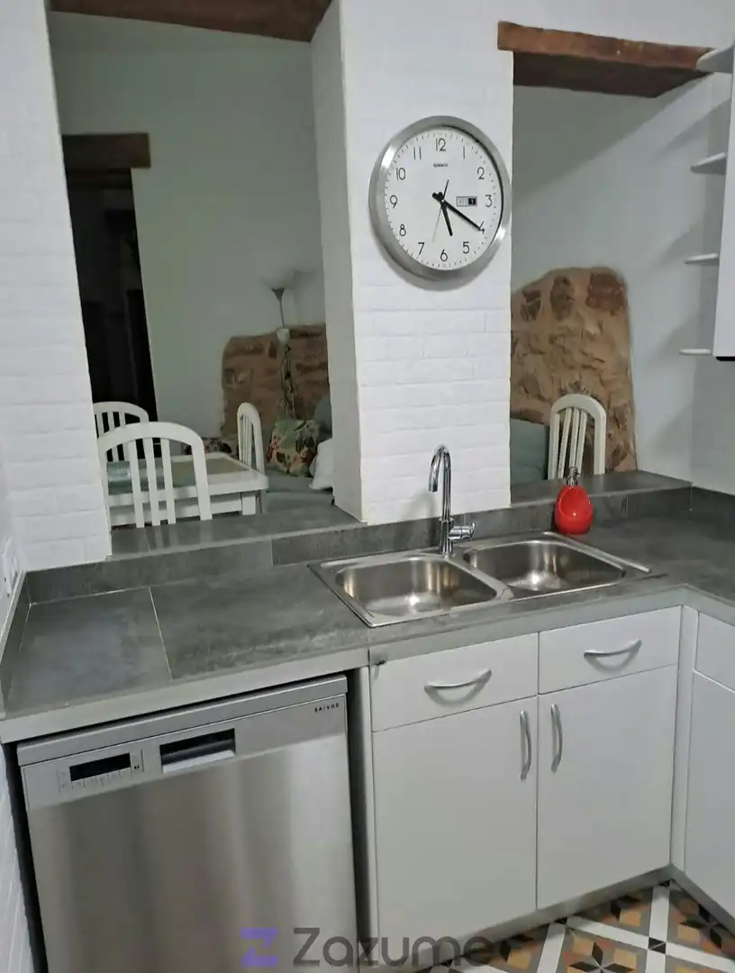 Piso de 90 m² en Linares