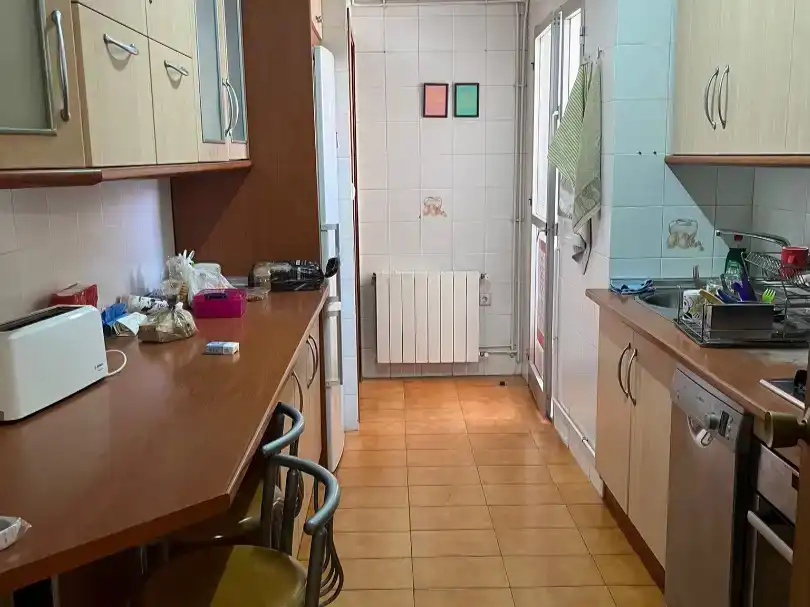 Piso de 90 m² en Granada