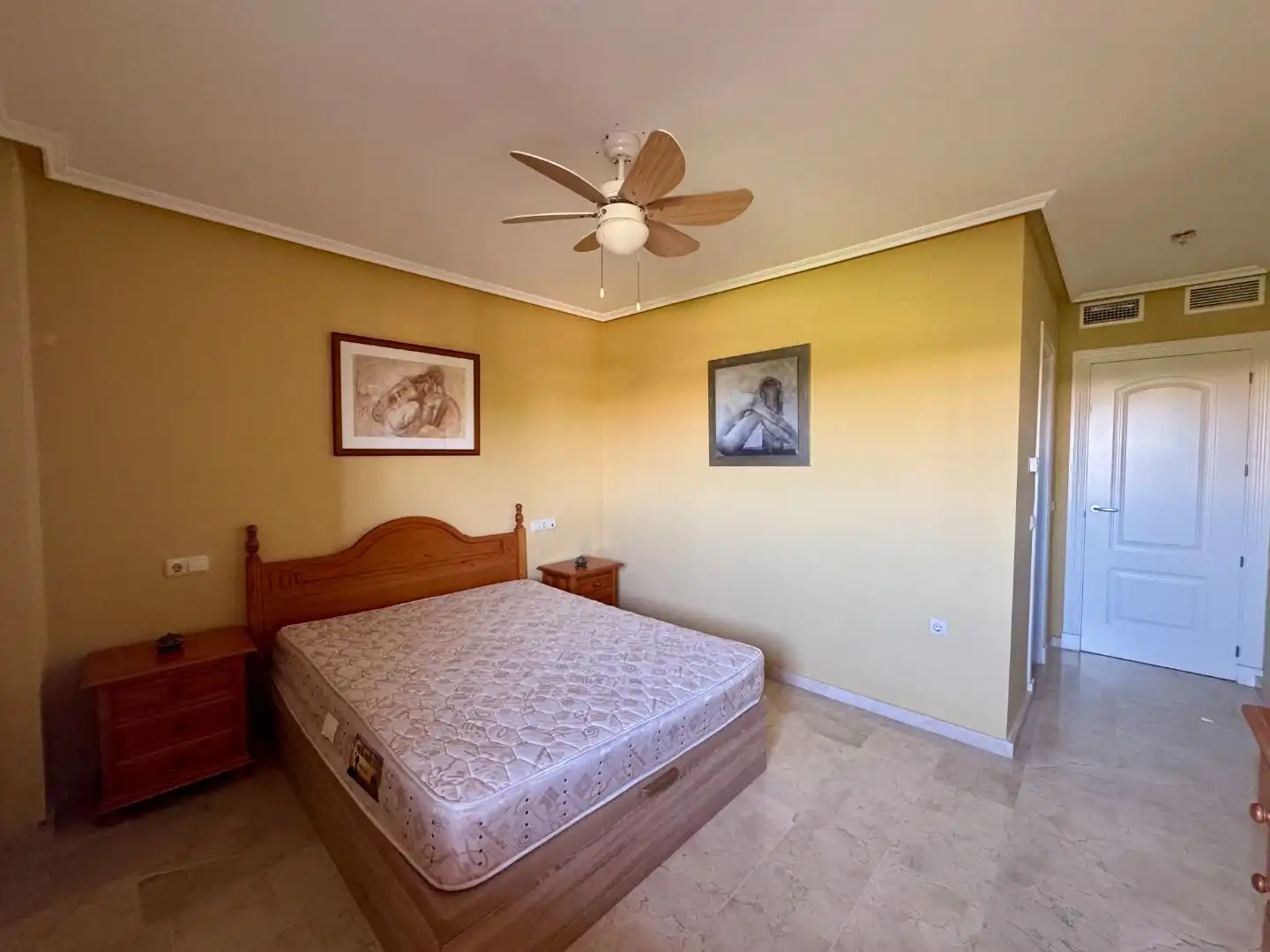 Piso de 80 m² en Roquetas de Mar