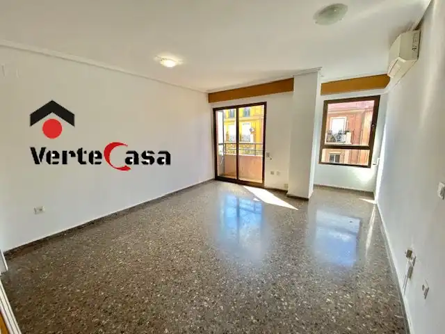 Pis de 73 m² a València