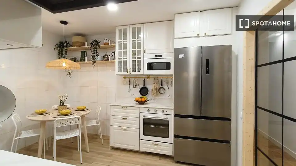Habitación 143 m², Pamplona