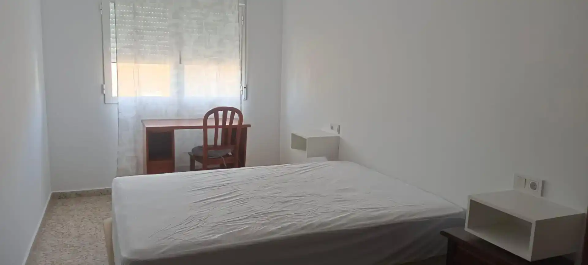 Habitación 14 m², Granada