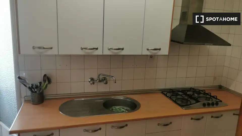 Habitación 115 m², Granada
