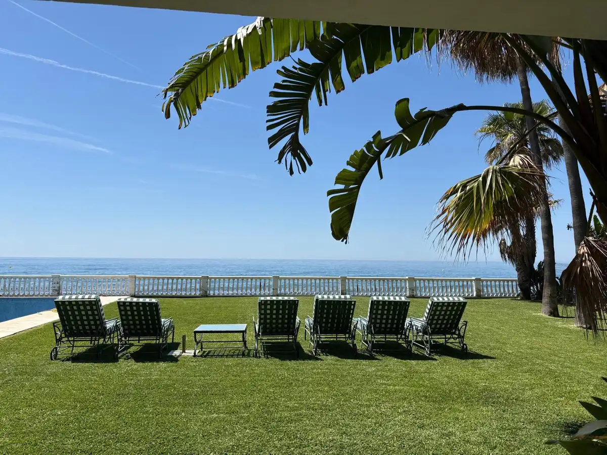 Pis de 984 m² a Estepona