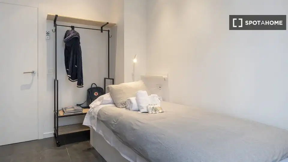 Habitación 14 m², Valencia