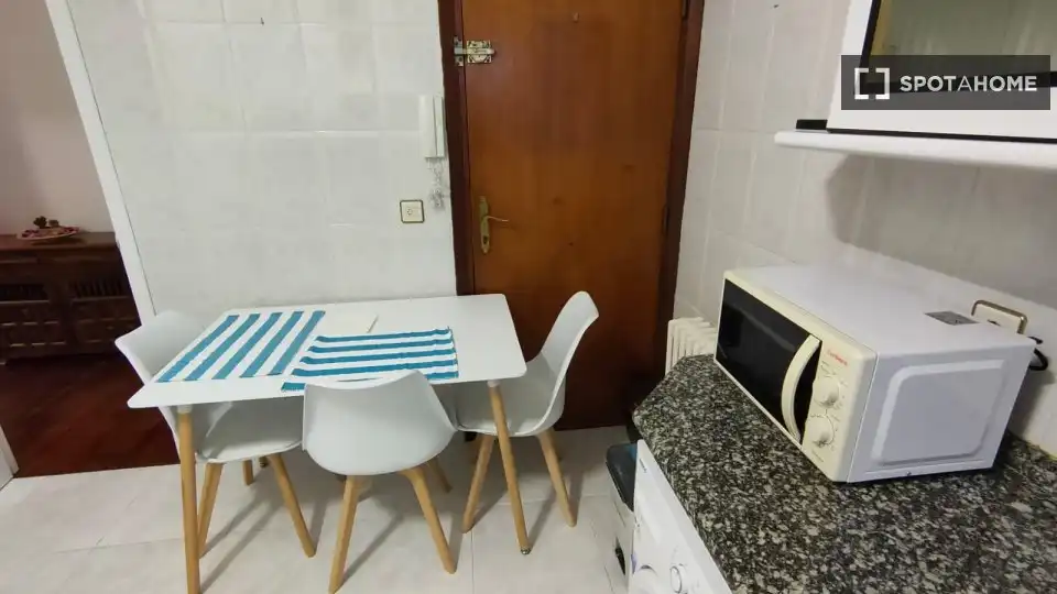 Habitación 98 m², Bilbao