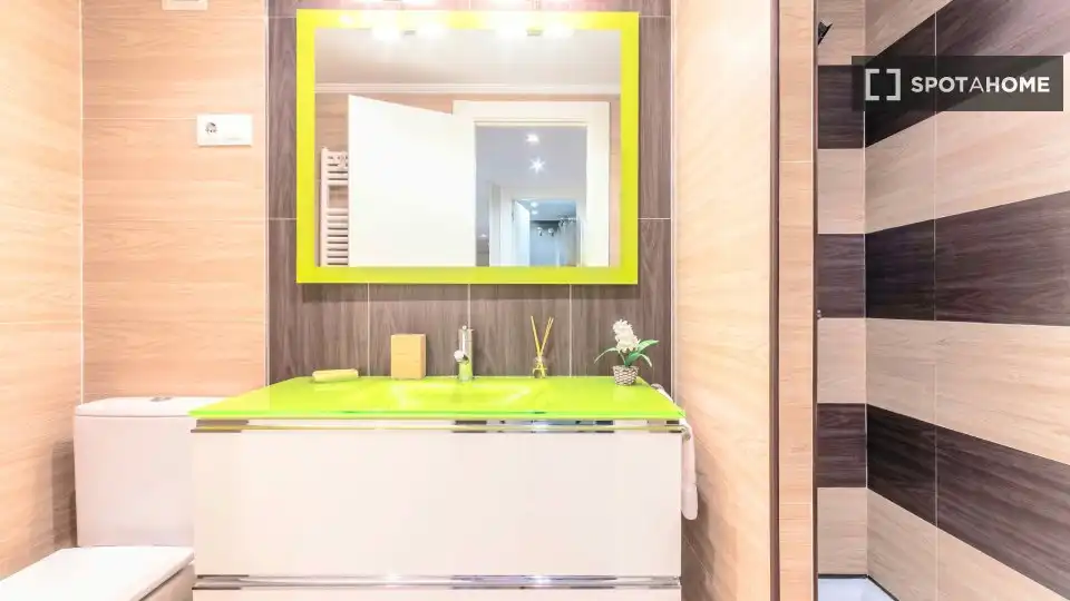 Habitación 105 m², Bilbao