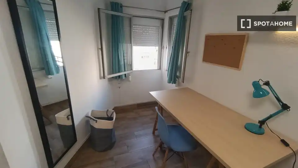 Habitación 78 m², Almería